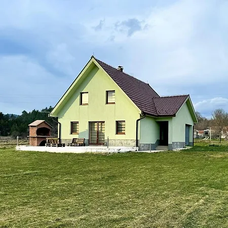 Tribistovo House Holiday home