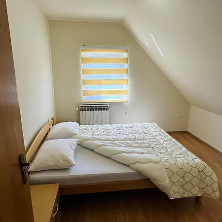 Tribistovo House Holiday home